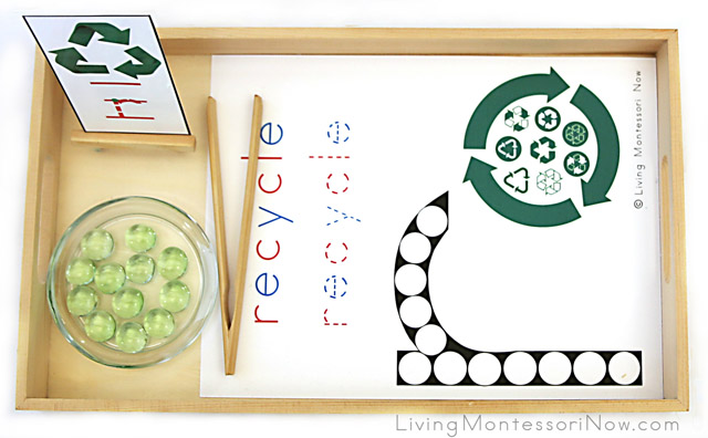 Recycling Do-a-Dot Tray with Glass Gems